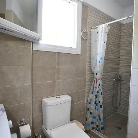 Apartamento Cozy In City's Suburbs *