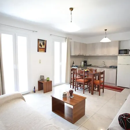 Cozy In City's Suburbs Lefkada City