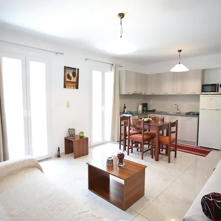 아파트 Cozy In City's Suburbs Lefkáda