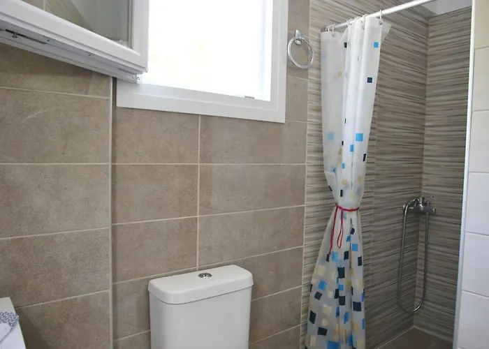 Apartamento Cozy In City's Suburbs *